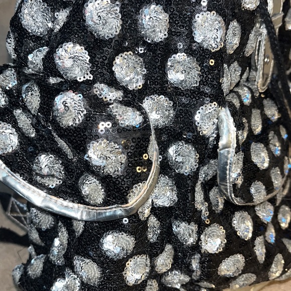 Aero kids backpack with sequins- GUC! $15 - Picture 5 of 6